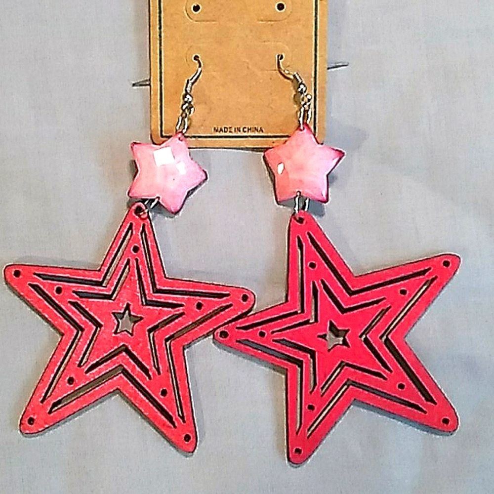 ❤⭐Red Star Dangle Earrings⭐❤